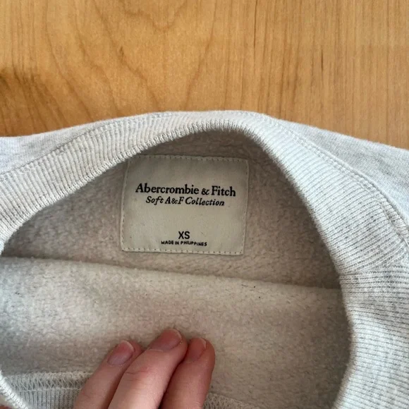 Abercrombie and fitch oversized retro NBA sweatshirt gray size Xs - Picture 2 of 4